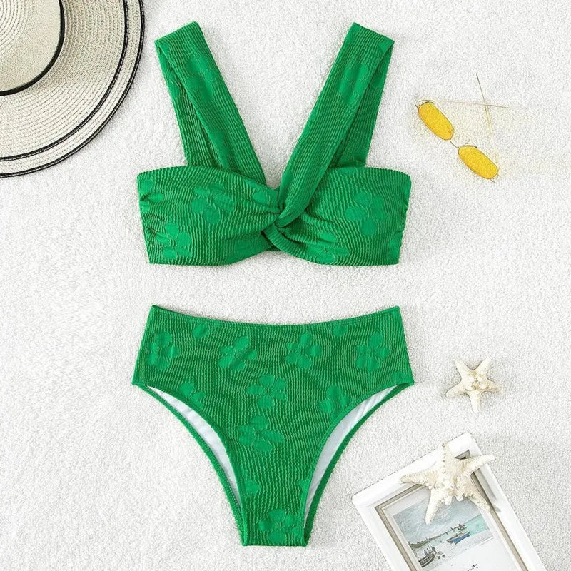 Blumiger Damen-Bikini mit brasilianischem Schnitt – ideal für Strand und Pool