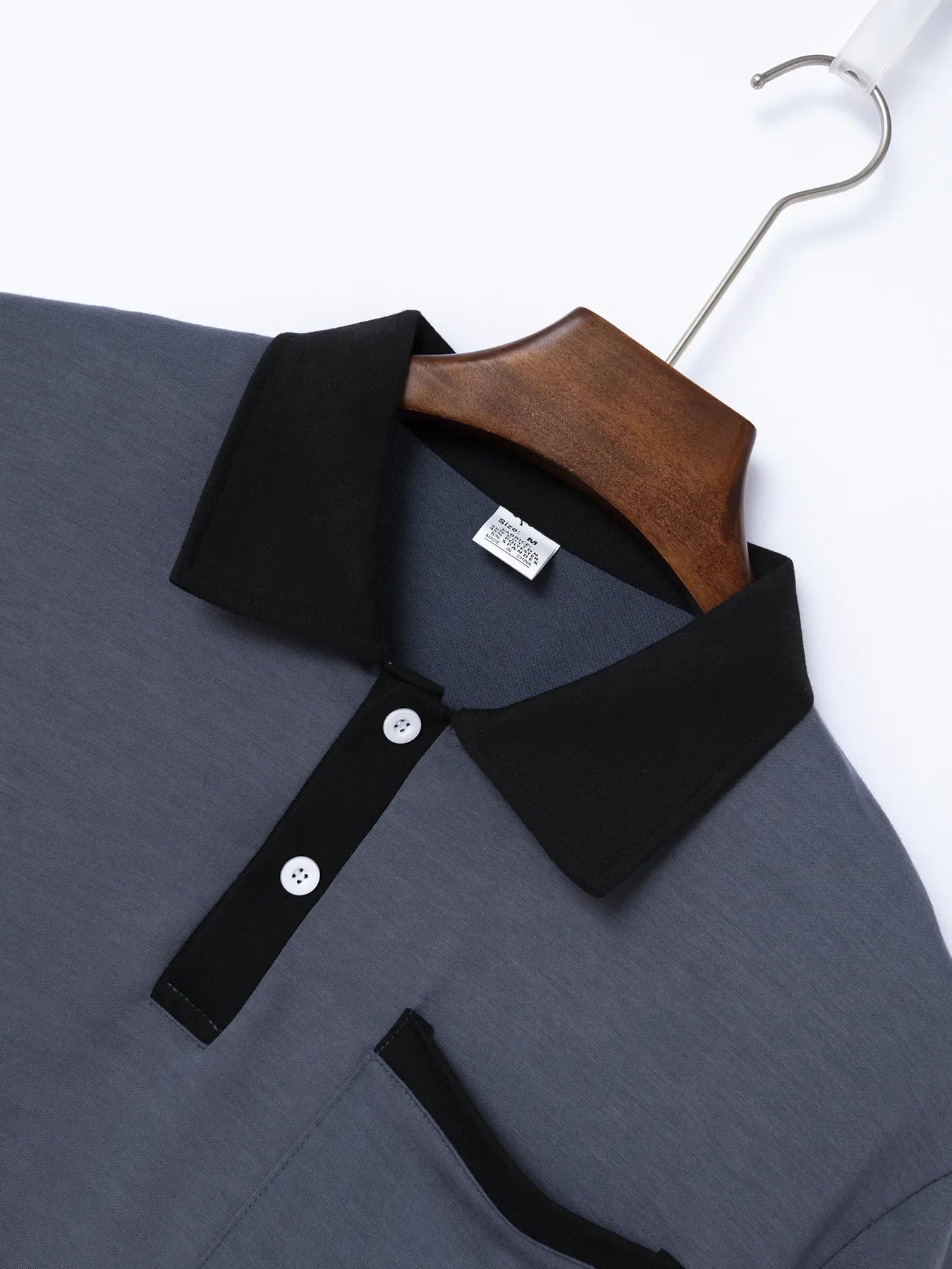Herren-Casual-Poloshirt mit V-Ausschnitt und Knopfleiste – gestreiftes, vielseitiges Business-T-Shirt