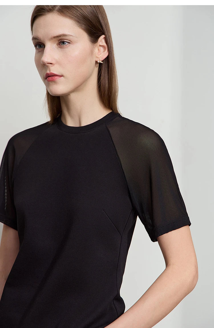Damen Top im minimalistischen Stil mit O-Ausschnitt und schmaler Passform
