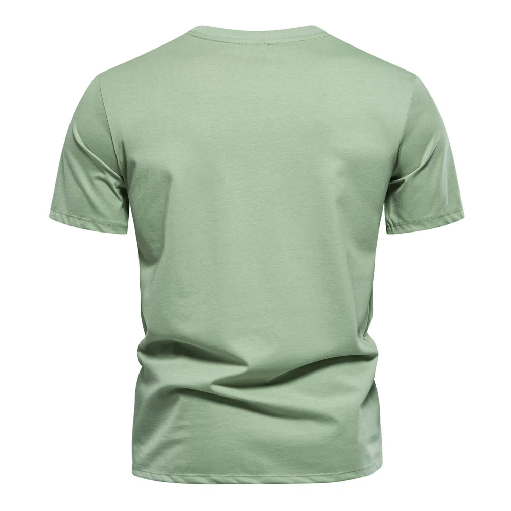 Herren T-Shirt aus Baumwollmischung mit hochwertiger Stickerei und Kurzarm