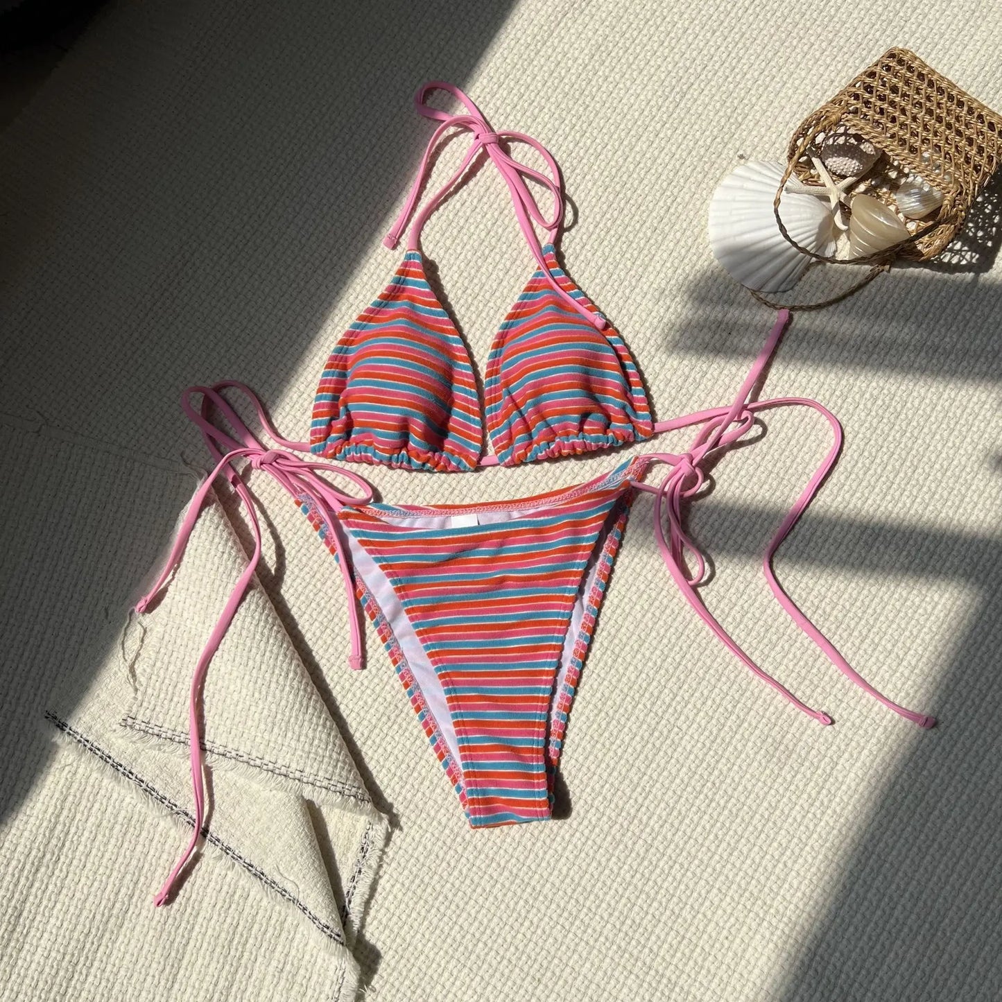 Weißer Push-Up-Bikini im brasilianischen Stil für Damen – ideal für Strand und Pool