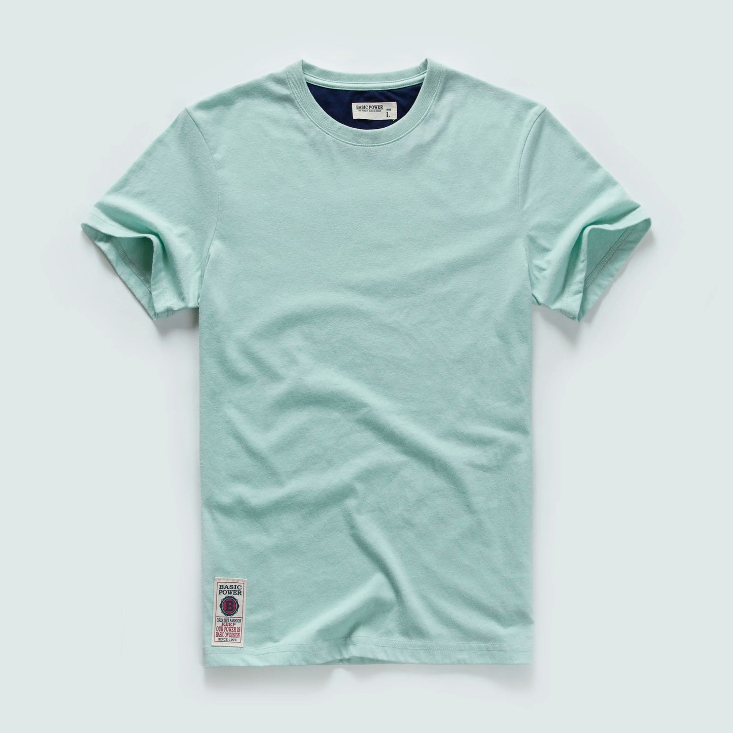 Männer T-Shirt aus Baumwolle im einfarbigen Design mit klassischem O-Ansatz