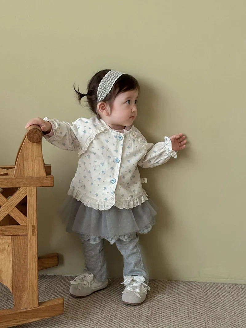 Kinder Mantel mit floralem Design und süßen Spitzen-Details für Mädchen