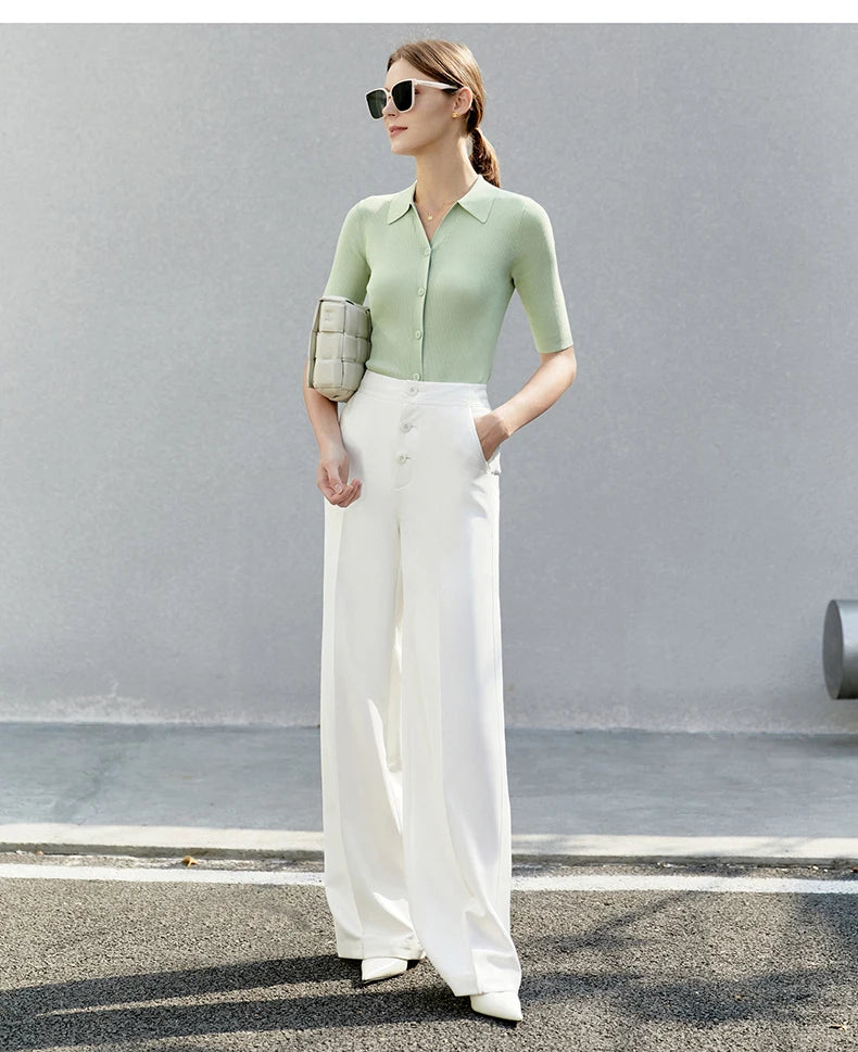 Damen T-Shirt im minimalistischen Stil aus leichter Baumwolle für den Sommer