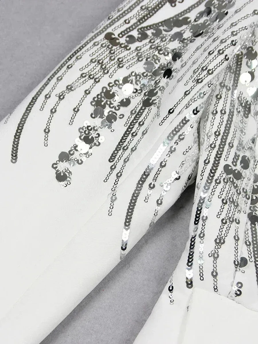 Elegantes Damen-Zweiteiler-Set mit langärmligem Kragenoberteil und hoch taillierter Hose mit Diamantdetails und Schlitz.