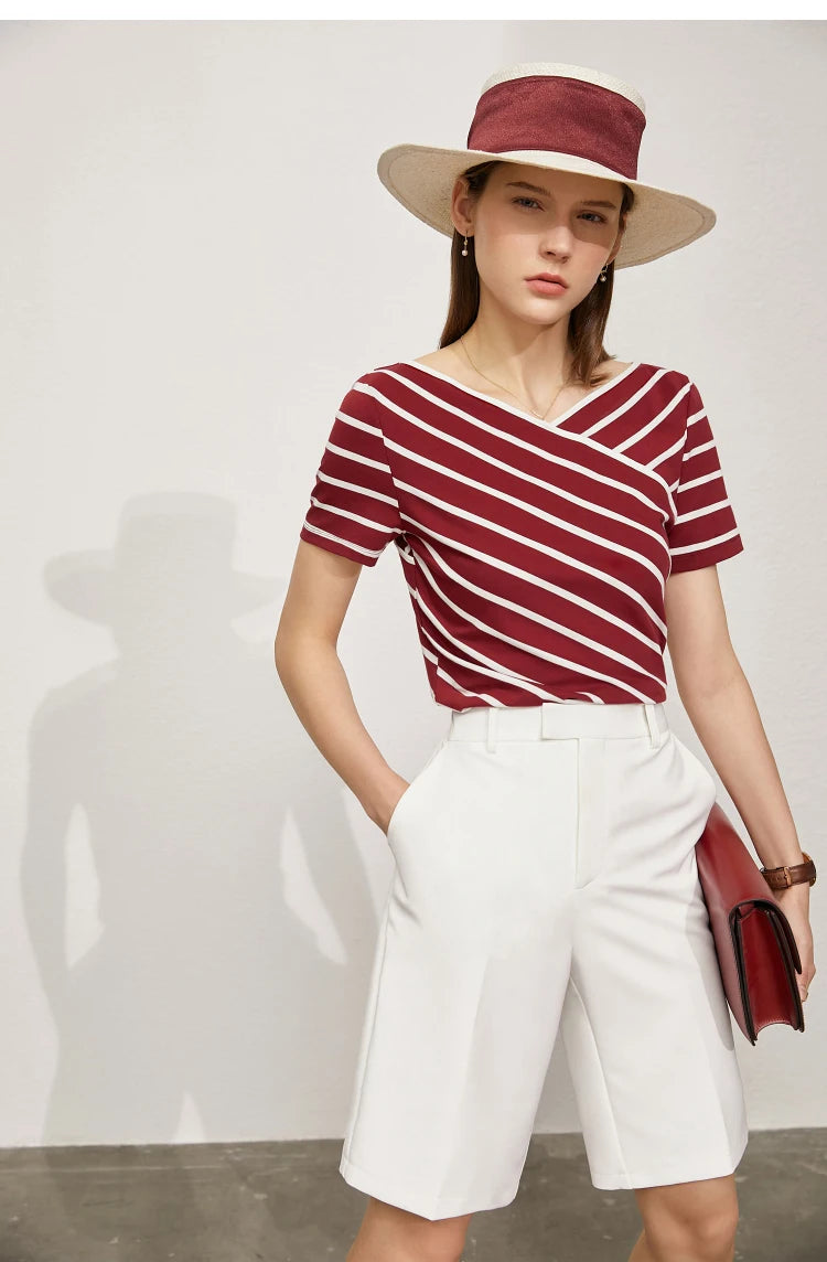 Damen Shorts im minimalistischen Stil mit hoher Taille für das Büro