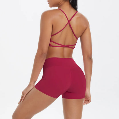 Bordeauxrotes Damen-Yoga-Set aus Crop-Top und Shorts, gekreuzte Rückenringe