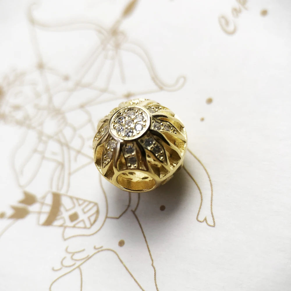 Damen-Charm-Anhänger Sonne golden Pavé Karma Sommer aus Sterlingsilber