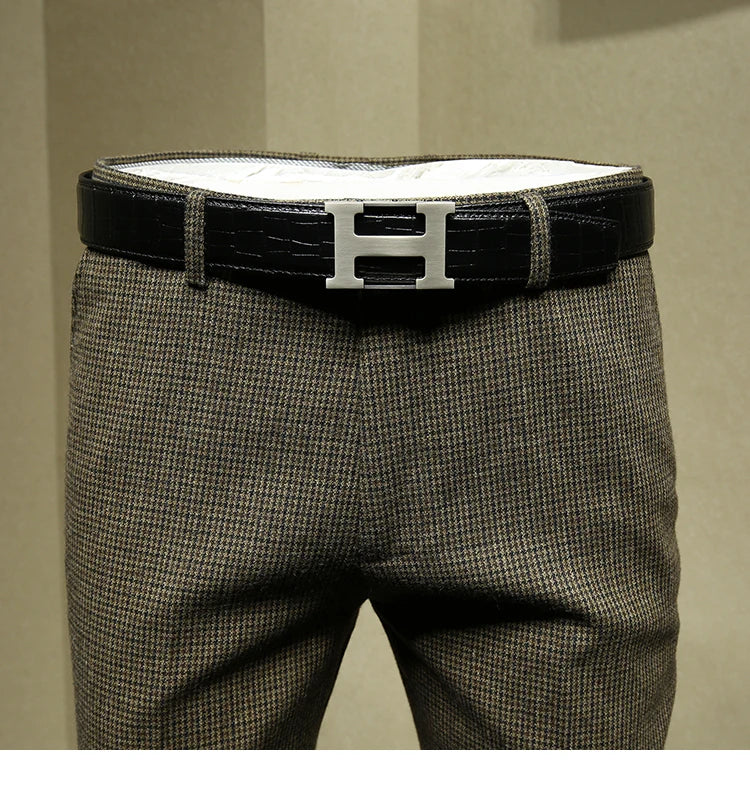 Doppelreihiger Herrenanzug aus 30% Wolle in Tiefblau, Schwarz oder Grau – Slim Fit für Hochzeit oder Business