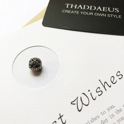 Schwarzer 925 Sterlingsilber Charm, rund, mit Art-déco Strassmosaik
