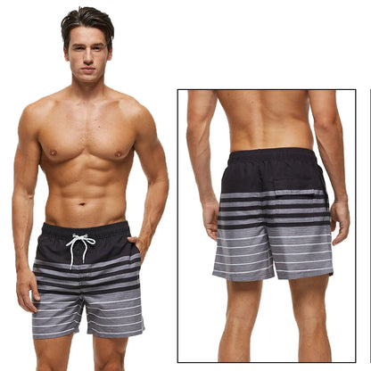 Herren-Badeshorts mit Mesh-Innenslip, verstellbarem Bund und Taschen – ideal für Sport und Freizeit.