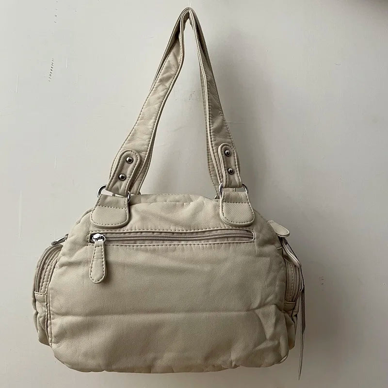 Damen-Schultertasche aus PU-Leder in kompakter Bauweise mit Angenehmer Haptik und Mehrfachfächern