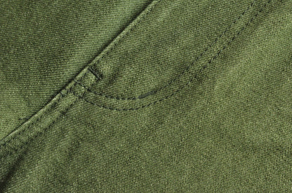Herren Jeans in Vulkanisiertem Olivgrün mit Slim Fit und Reißverschluss