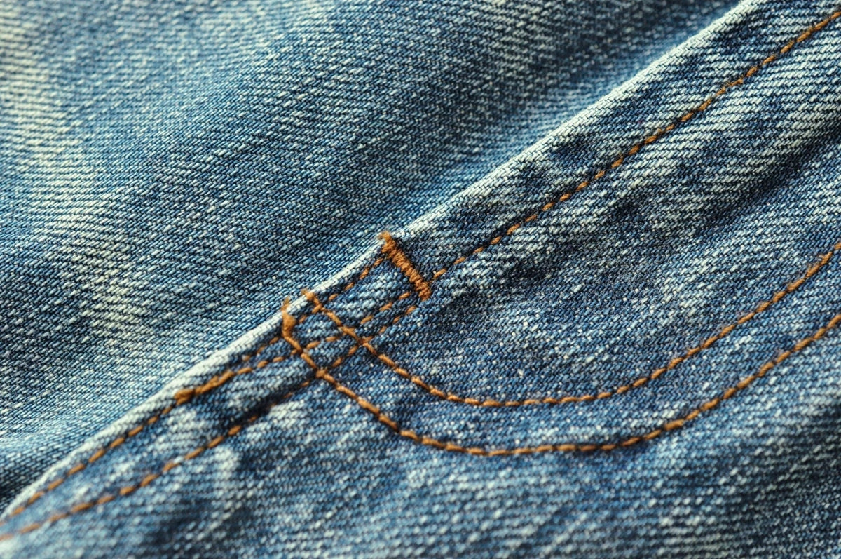 Herren Jeans im Used-Look mit Schnurrbart-Effekt aus Selvedge-Denim