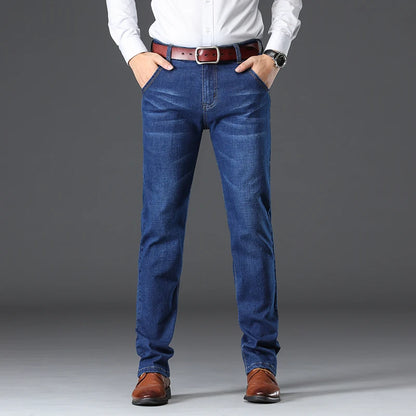 Herren Jeans im lässigen Business-Stil mit gerader Passform und Taschen