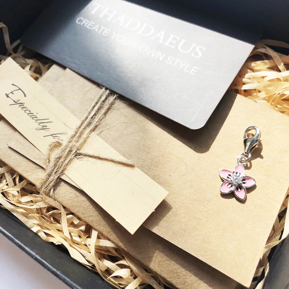 Damen-Charm-Anhänger Blume rosa strahlend aus Sterlingsilber