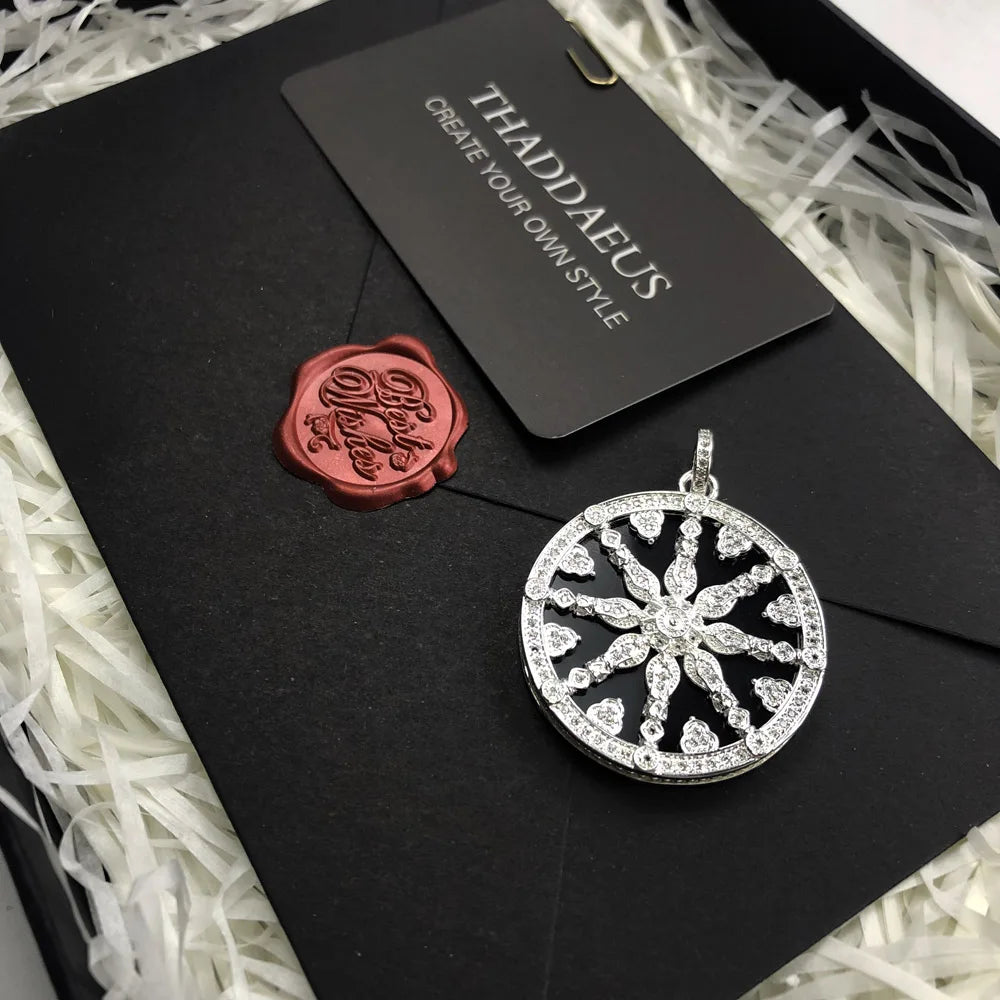 Damen-Anhänger schwarzes Kristallrad Karma trendiger Stil aus Sterlingsilber