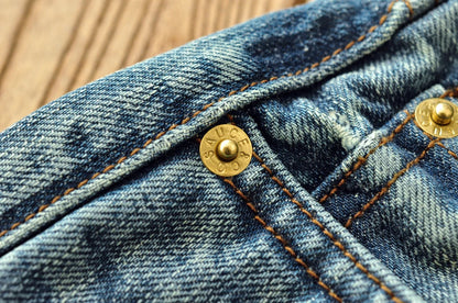 Herren Jeans im Used-Look mit Schnurrbart-Effekt aus Selvedge-Denim