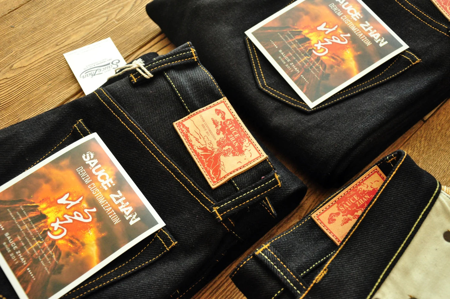Herren Jeans aus Selvedge Denim mit doppelseitiger Färbung und gerader Passform