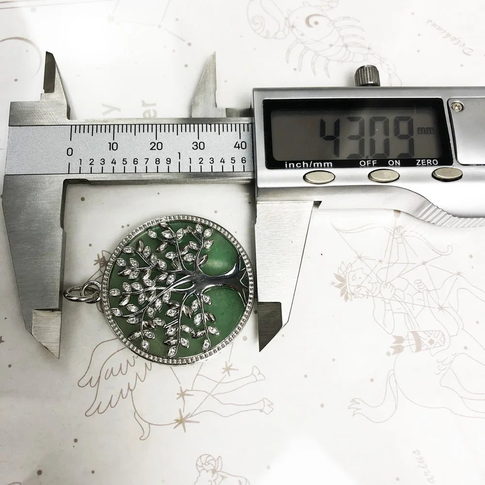 Anhänger aus Sterlingsilber 925 mit Lebensbaum-Motiv, grünem Stein und Ziersaum