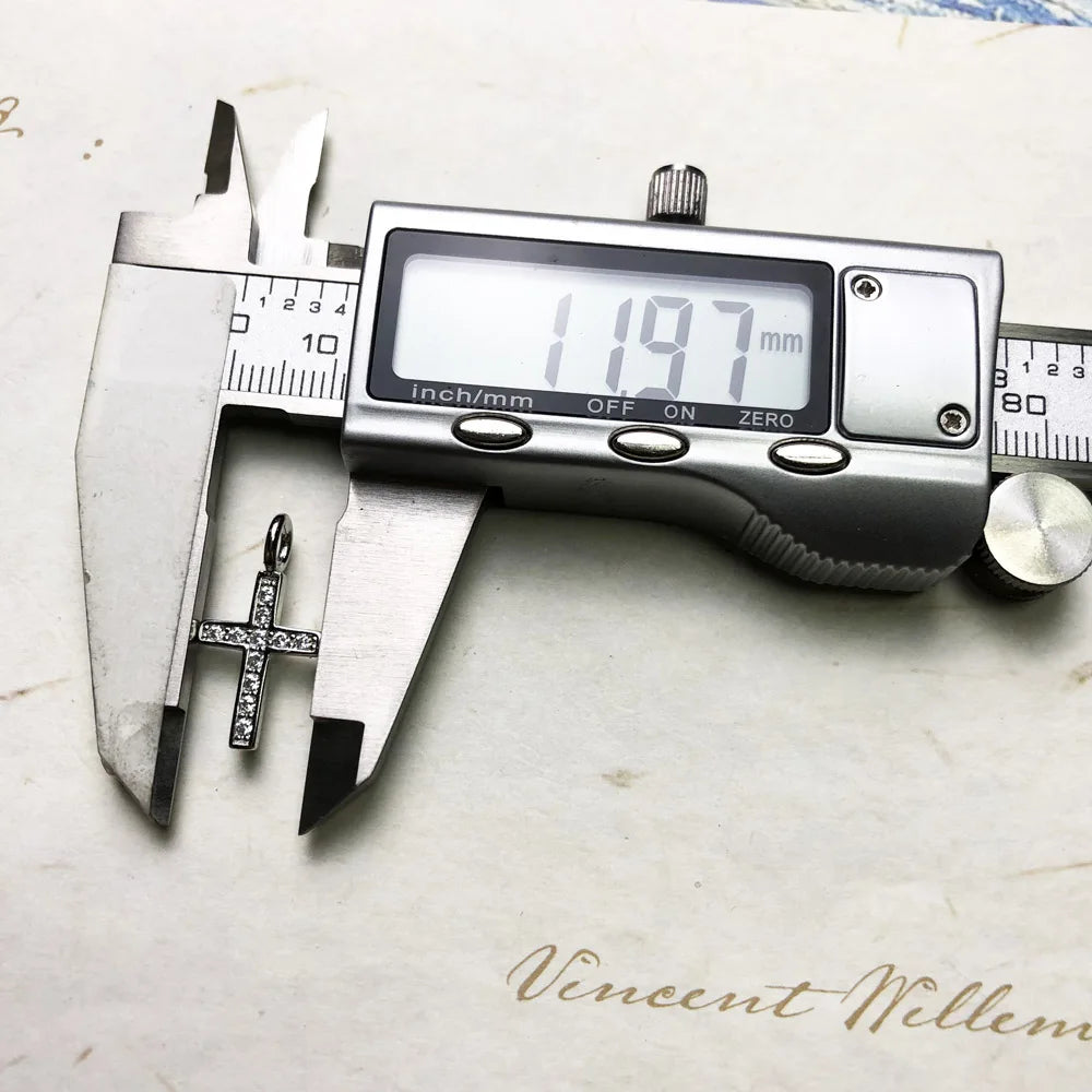 Kreuzanhänger auf Messschieber, 925 Sterlingsilber mit Steinbesatz