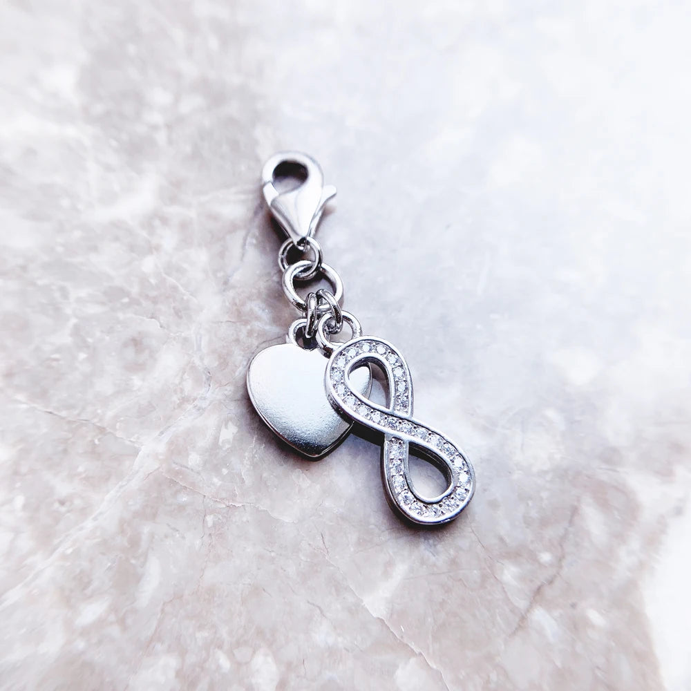 Herz-Unendlichkeits-Charm aus 925 Sterlingsilber mit Herz-Anhänger und Zirkoniastein-Unendlichkeit