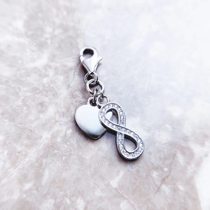 Herz-Unendlichkeits-Charm aus 925 Sterlingsilber mit Herz-Anhänger und Zirkoniastein-Unendlichkeit
