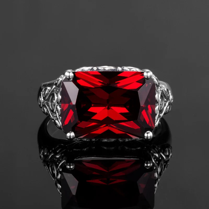 Damen-Ring aus 925er Sterlingsilber mit Granatstein Vintage-Stil und Mittelalterliches Gravurmuster