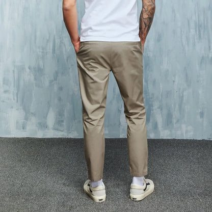 Elegantes Herrenanzug-Set in Tiefblau mit Streifen, Doppelreiher, Slim Fit – Hochwertige Wahl für Hochzeiten und festliche Anlässe