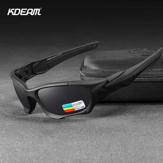 Sport-Sonnenbrille mit schwarzem, gebogenem Rahmen und dunklen Polarisationsgläsern