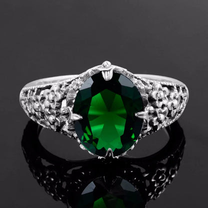 Damen-Ring aus 925er Sterling Silber mit Blüten-Design und grünem Kristall im Vintage-Stil