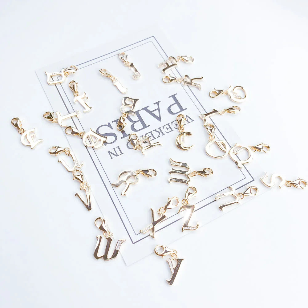 Damen-Charm-Anhänger Buchstaben Alphabet golden Vintage aus Sterlingsilber