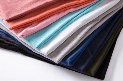 Herren T-Shirt im Casual-Stil mit V-Ausschnitt in einfarbigem Design