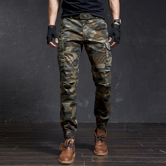 Herren Cargo Hosen im Military-Stil mit Taschen in Camouflage-Farben