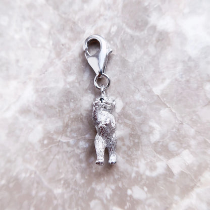 Bären-Anhänger aus 925er Sterlingsilber mit Karabiner und Aufhängöse, ganzer Anhänger
