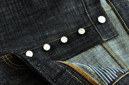 Herren Jeans im Vintage-Stil aus Selvedge Raw Denim mit Silber-überzogenen Knöpfen