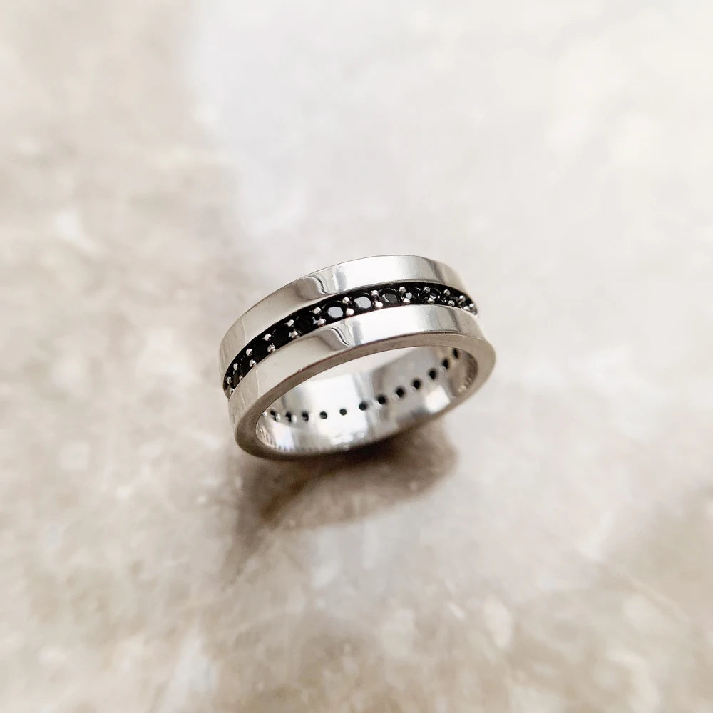 Damen-Ring Eternity klassisch schwarz aus Sterlingsilber