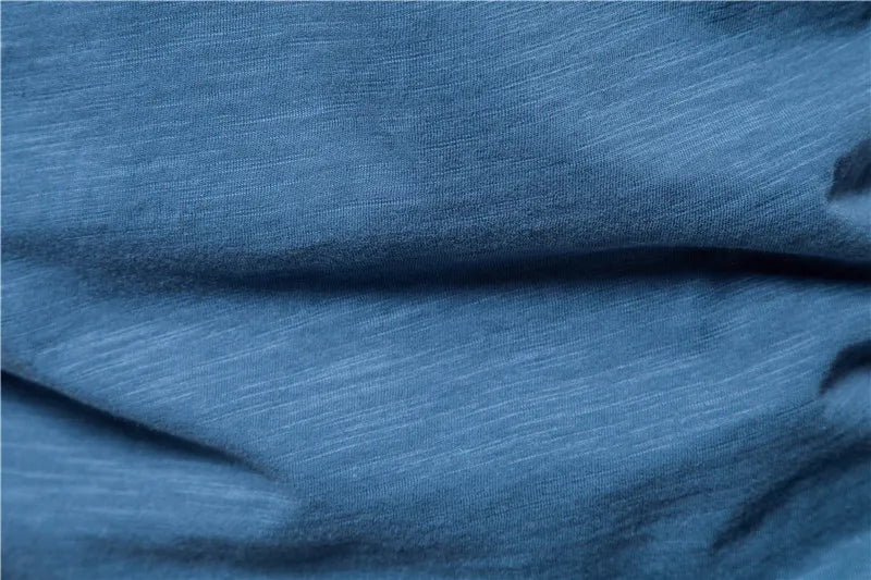 Herren T-Shirt im Casual-Stil mit V-Ausschnitt in einfarbigem Design