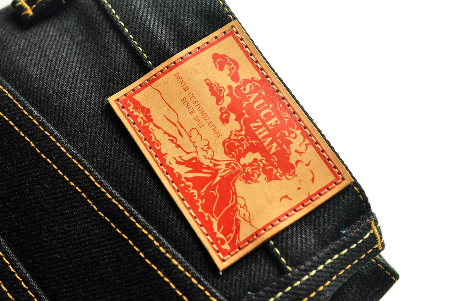 Herren Jeans aus Selvedge Denim mit doppelseitiger Färbung und gerader Passform