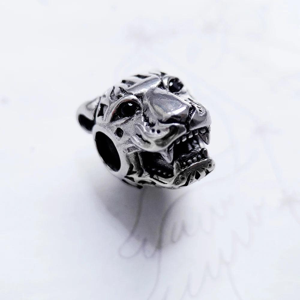 Tigerkopf-Charm aus 925 Sterlingsilber mit detaillierter Prägung