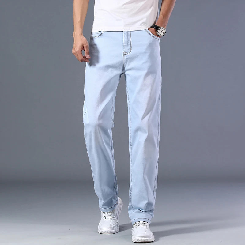 Männer Jeans im klassischen Stil mit losem Schnitt und Taschen