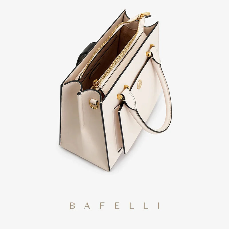 Beige Ledertasche mit offenem Innenfach: Reißverschlussfach und Einstecktaschen