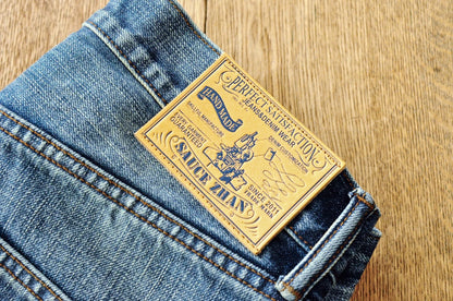 Herren Jeans im Used-Look mit Schnurrbart-Effekt aus Selvedge-Denim