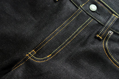 Herren Jeans aus Selvedge Denim mit doppelseitiger Färbung und gerader Passform