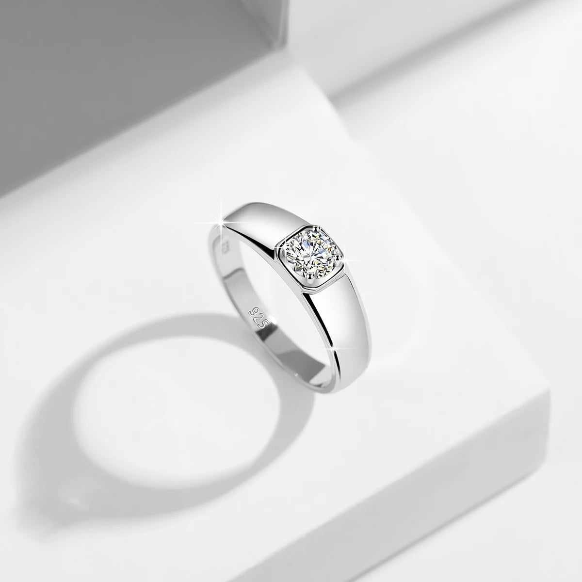 Herren-Ring aus Moissanit mit 0,5 Karat Exzellenter Schliff und Zertifikat für Verlobung