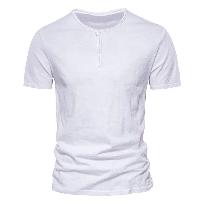 Herren T-Shirt aus einfarbigem Casual-Stoff mit klassischem Schnitt für den Sommer