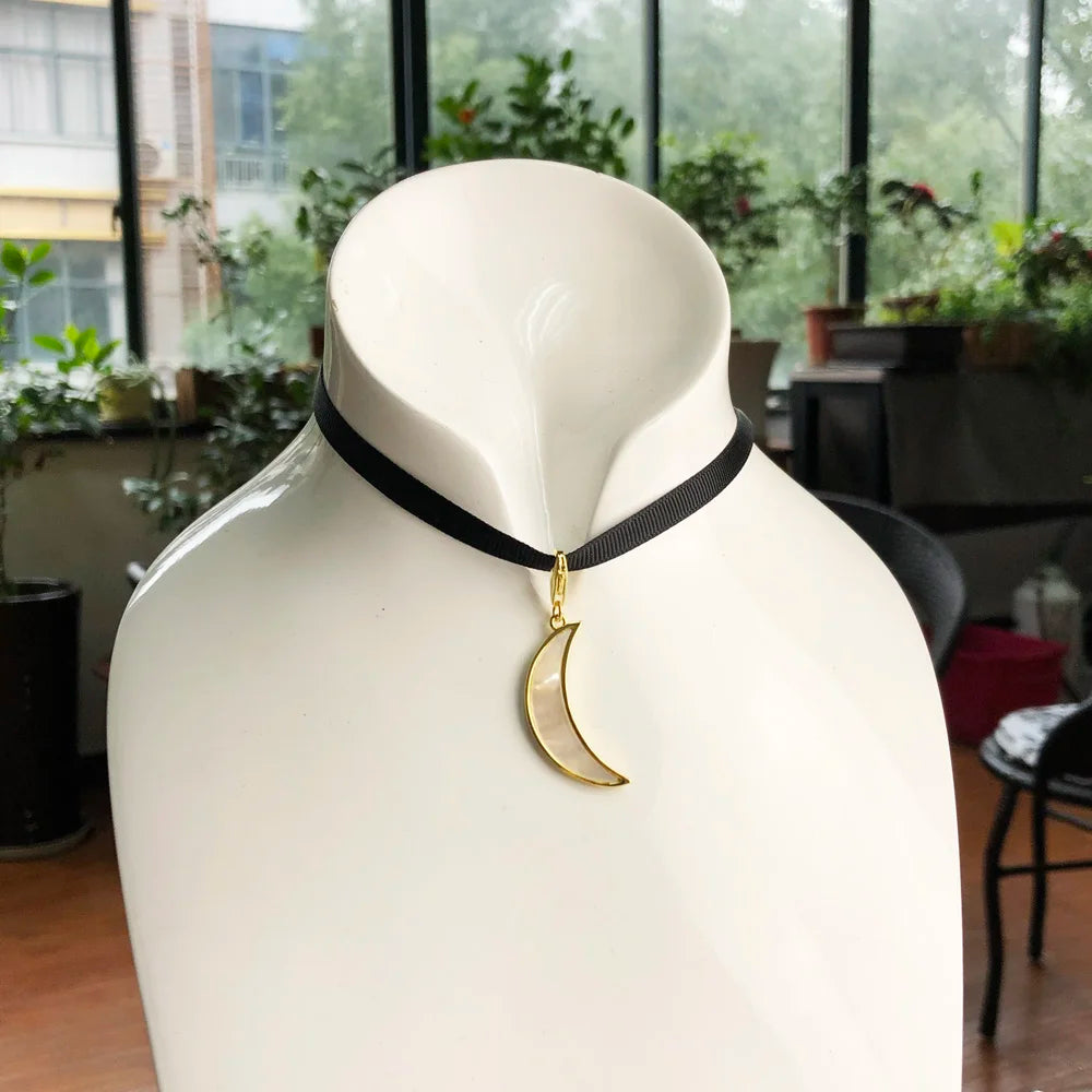 Damen-Charm-Anhaenger Mond gold aus Sterlingsilber
