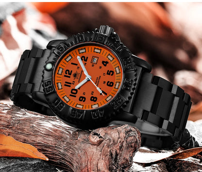 Herren-Sportquarzuhr mit Leuchtzeigern und Nylonarmband