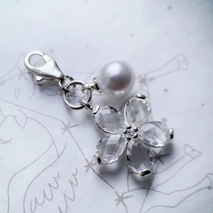 Damen-Charm-Anhänger Blume und Perle Frühling Club aus Sterlingsilber