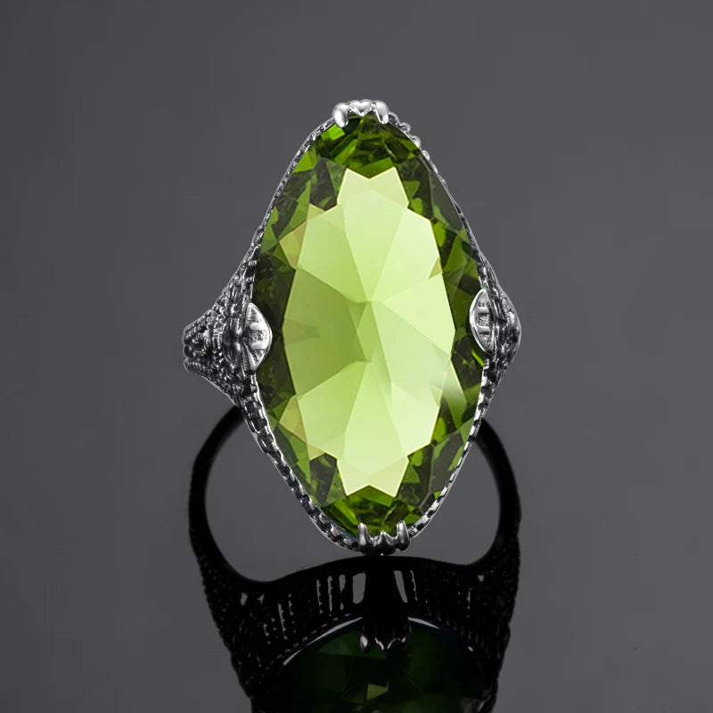 Damen-Ring aus 925 Sterling Silber mit Peridot im Marquise-Schliff, August-Geburtsstein